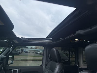 2022 Jeep Wrangler Unlimited Sahara Altitude 4x4