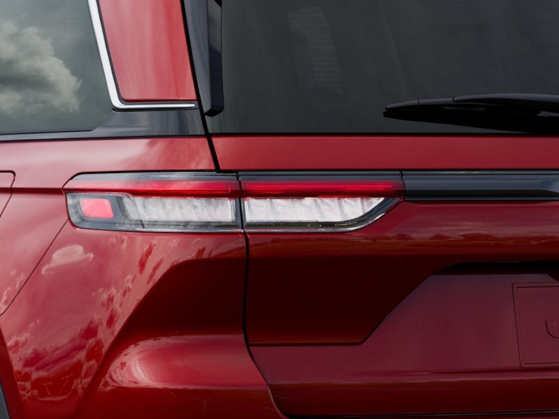 2027 Jeep Grand Cherokee Laredo