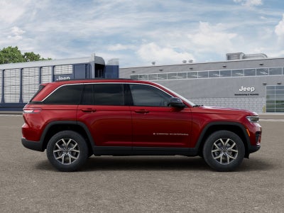 2027 Jeep Grand Cherokee Laredo