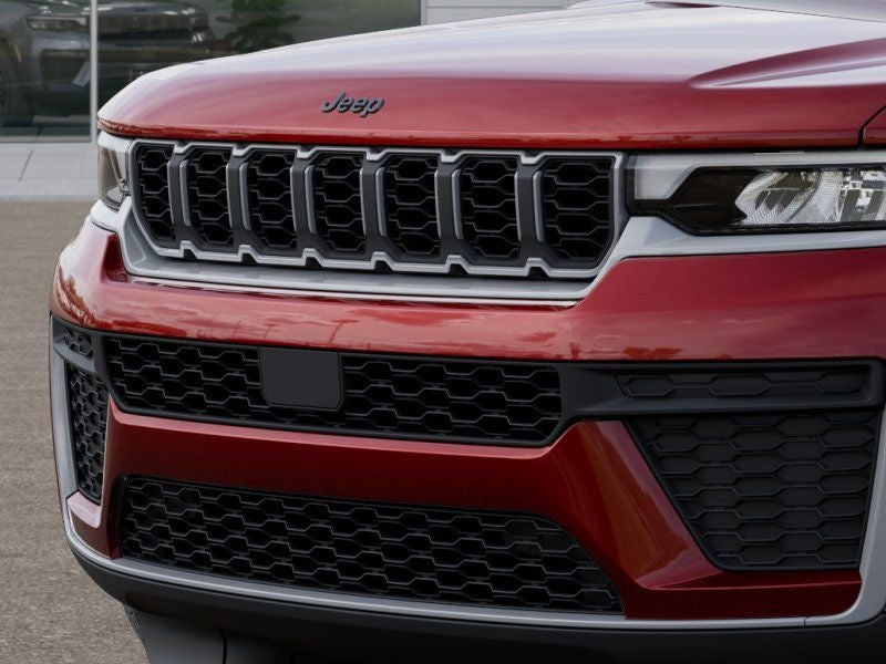 2026 Jeep Grand Cherokee Laredo