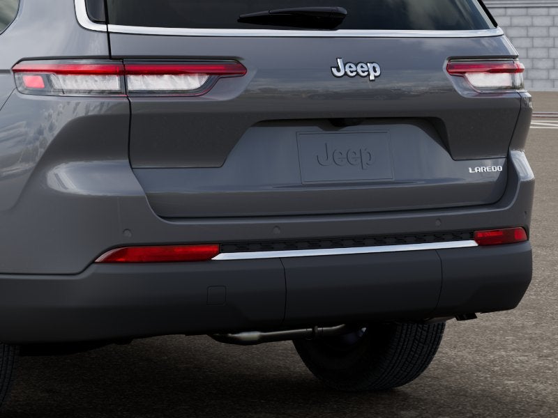 2027 Jeep Grand Cherokee L Laredo