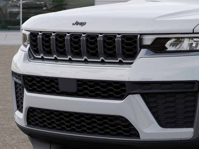 2026 Jeep Grand Cherokee Laredo