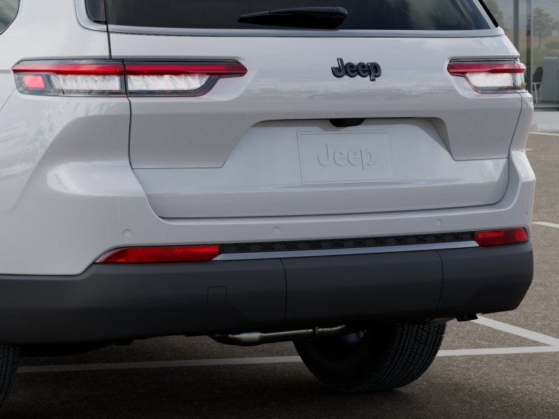 2026 Jeep Grand Cherokee Laredo