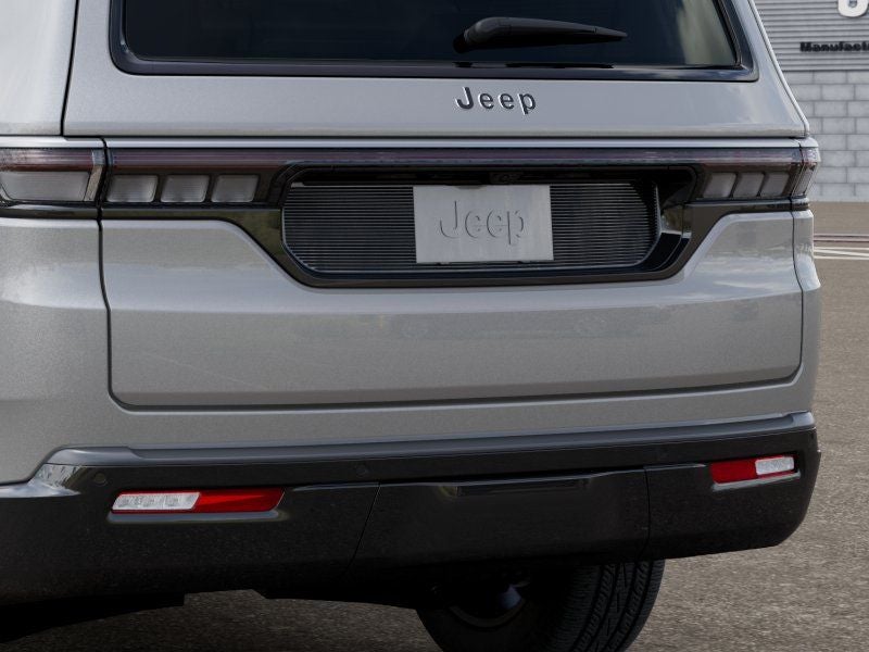 2026 Jeep Grand Wagoneer 4x2