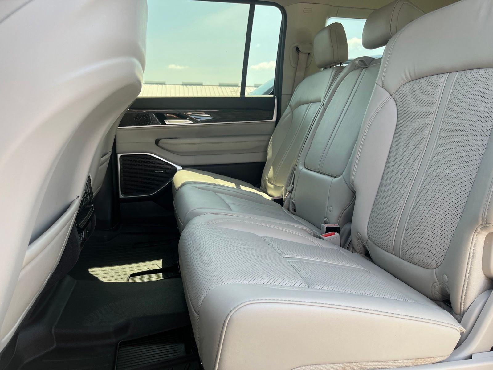 2022 Jeep Wagoneer Series II
