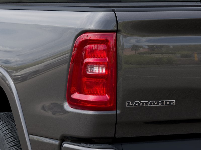 2026 RAM Ram 1500 RAM 1500 LARAMIE CREW CAB 4X2 5'7' BOX