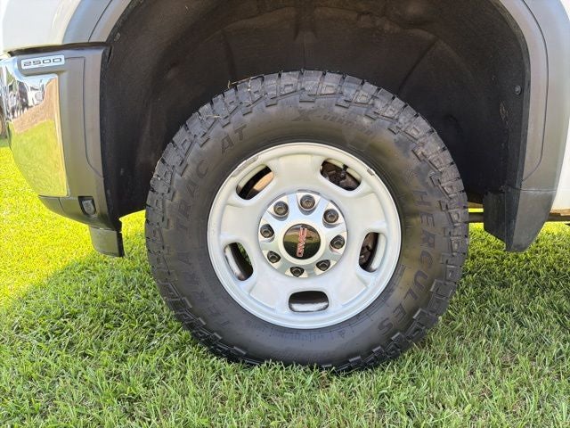 2024 GMC Sierra 2500HD 4WD Crew Cab Standard Bed Pro