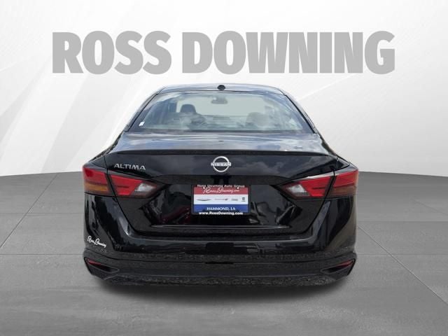 2025 Nissan Altima SV FWD