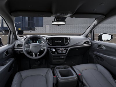 2027 Chrysler Pacifica LX