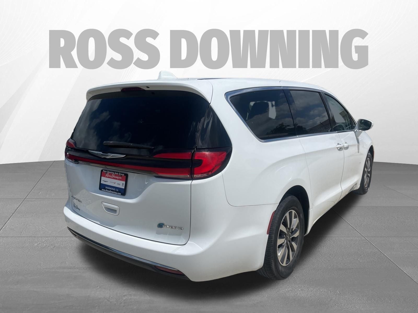 2022 Chrysler Pacifica Hybrid Touring L