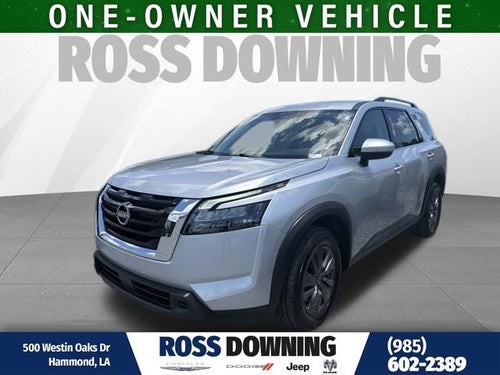 2025 Nissan Pathfinder SV
