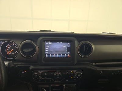2022 Jeep Wrangler Base