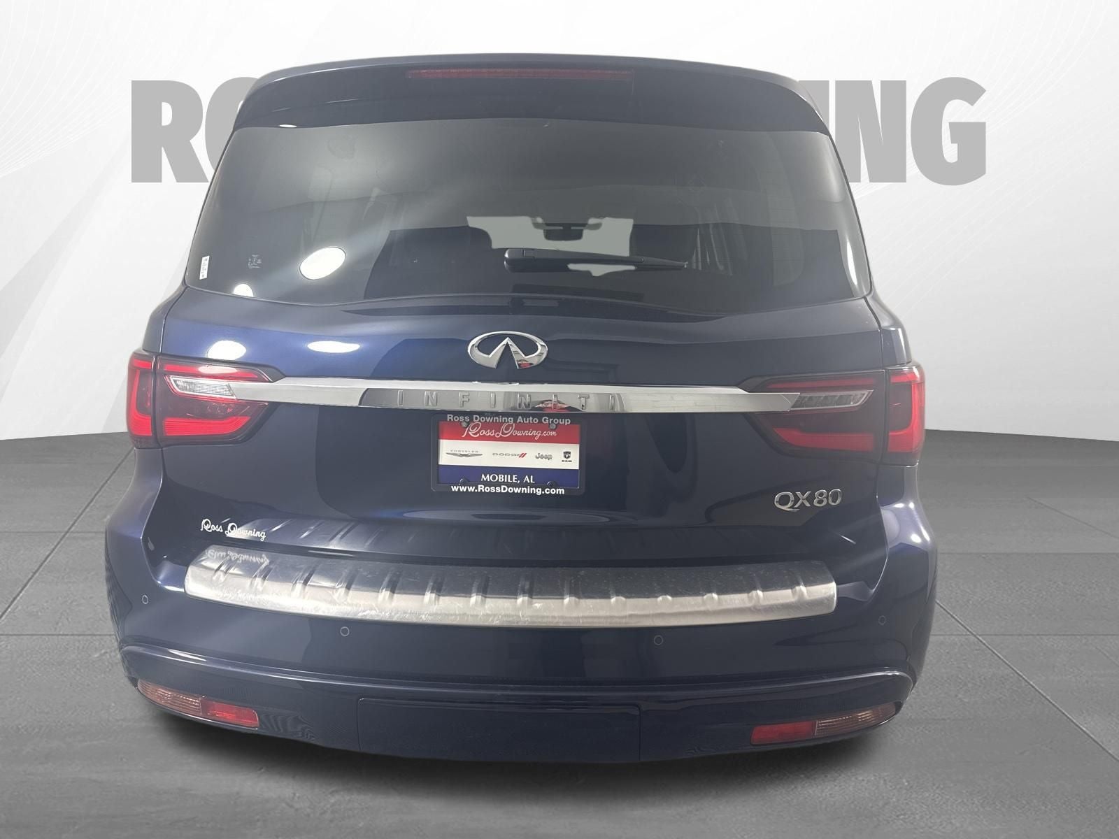 2024 INFINITI QX80 LUXE