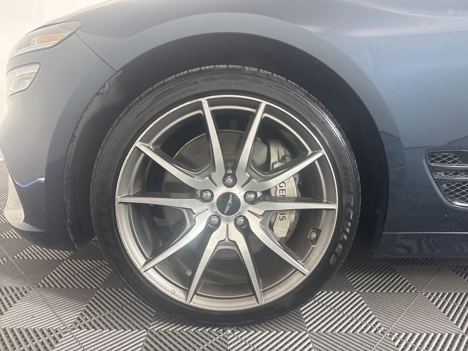 2025 Genesis G70 2.5T